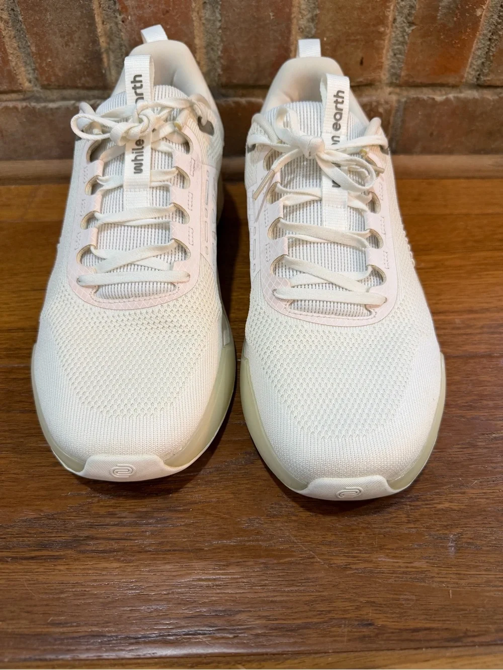 While on earth move trainers / men’s 12.5